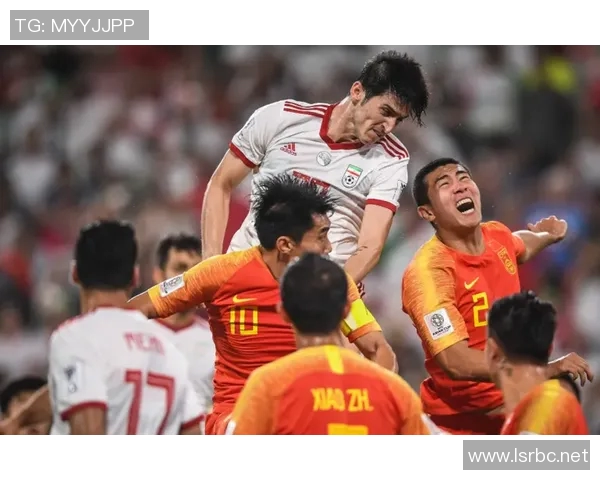 世界杯预选赛：伊朗主场不敌日本，阿兹蒙伤退